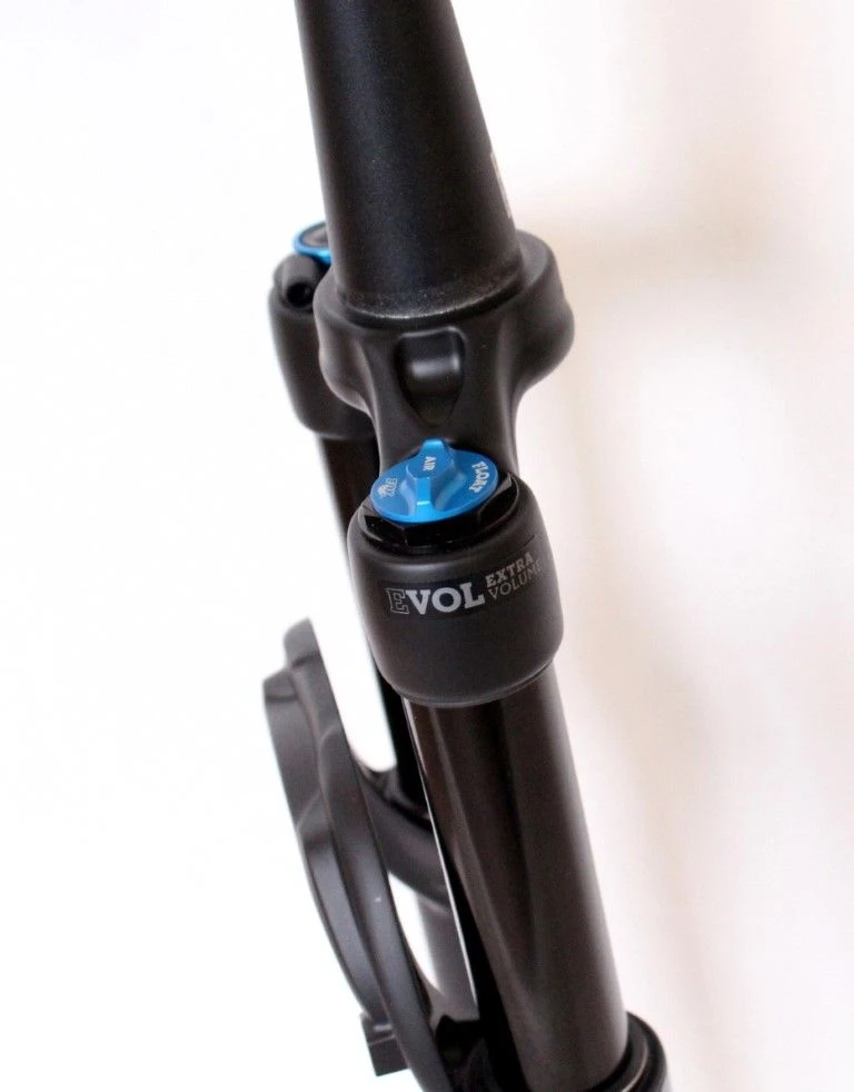 Fox 32 Float Performance Elite Boost Voorvork-Zwart 4 Fox 32 Float Performance Elite Boost Voorvork-Zwart - Afbeelding 4